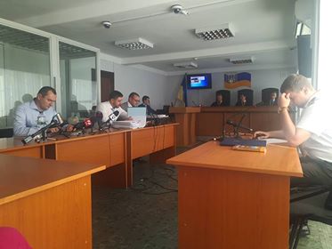 Суд над Януковичем: адвокати розповіли, що думають про Майдан 02