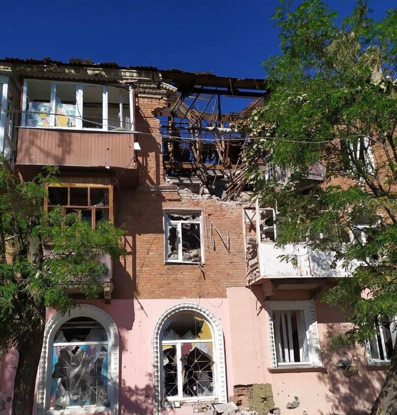 Рашисты нанесли три авиаудара вокруг Лисичанска, в Северодонецке безостановочно продолжаются бои, - Гайдай 04