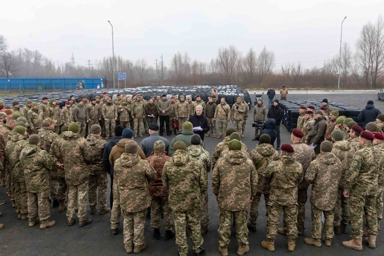 допомога порошенка фронту