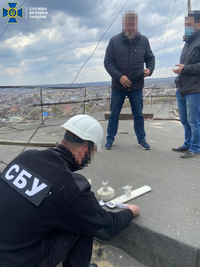 Несанкционированное вмешательство в радиоэлектронные сети подразделений ООС на Луганщине могло привести к блокированию каналов управления войсками, - СБУ 02