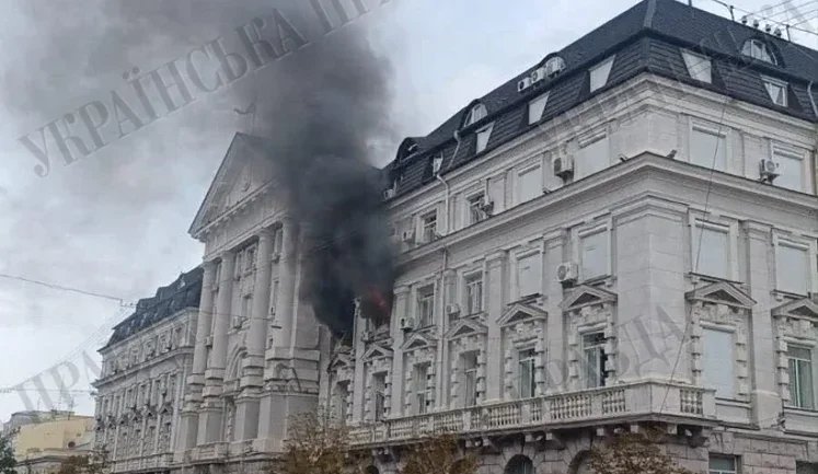 Реактивний дрон РФ вдарив по будівлі СБУ в Києві. Відомо вже про 9 постраждалих. ФОТО (оновлено)