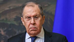 Польща хоче за допомогою миротворців НАТО взяти під контроль Західну Україну, - Лавров