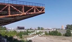 стадіон шахтар зруйнований та занедбаний