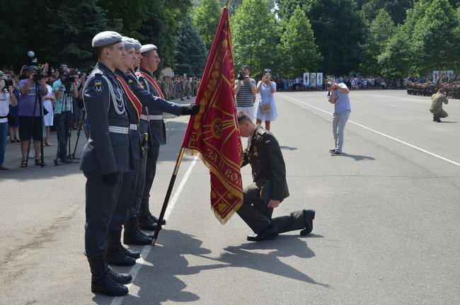 В Одесі відбувся випуск офіцерів Військової академії 08