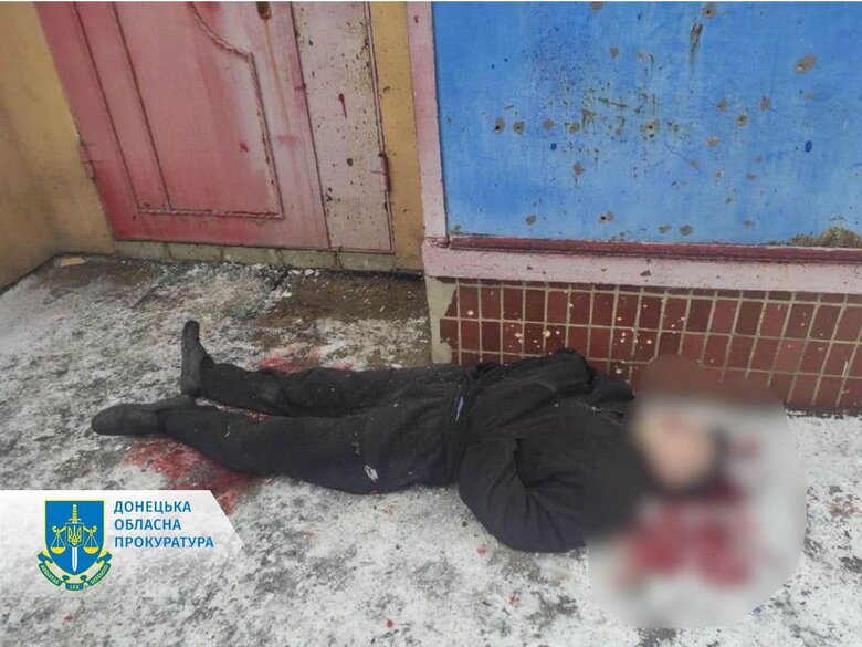 In Donetsk region, a man threw grenade during street conflict, killing a passerby 03