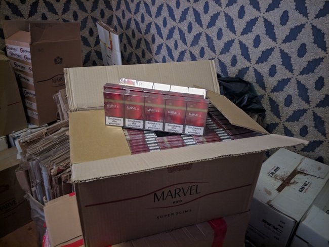 В Одессе налоговой милицией и пограничниками ликвидировано подпольное производство сигарет, изъято товаров на 5,8 млн грн 06 В Одессе налоговой милицией и пограничниками ликвидировано подпольное производство сигарет, изъято товаров на 5,8 млн грн 06