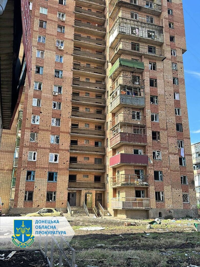 Наслідки ворожих ударів по Костянтинівці: є жертви, зруйновано багатоповерхівки 02