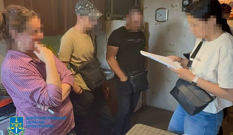 Посадовиця міськради та інженер технагляду привласнили 7 млн грн під час реконструкції укриттів у м.Самар на Дніпропетровщині. ФОТОрепортаж