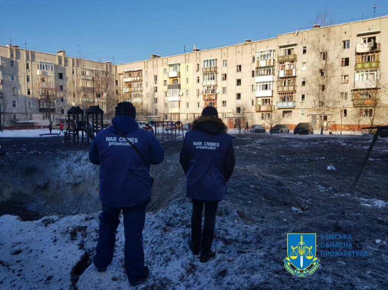 Рашисты ударили ракетами по Шостке, ранена женщина, повреждено минимум 26 домов 02 Рашисты ударили ракетами по Шостке, ранена женщина, повреждено минимум 26 домов 02