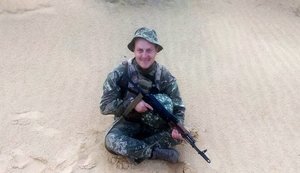Меморіальну дошку загиблому від кулі російського снайпера воїну Олександру Отрєп’єву відкрили в Миколаївській області. ФОТО