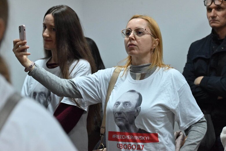 Шевченковский райсуд рассматривает ходатайство прокуратуры о продлении сроков расследования по делу полковника Червинского 08