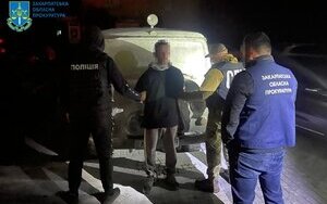 К 5 годам заключения приговорен мужчина, который по заказу поджигал автомобили военных и волонтеров на Закарпатье