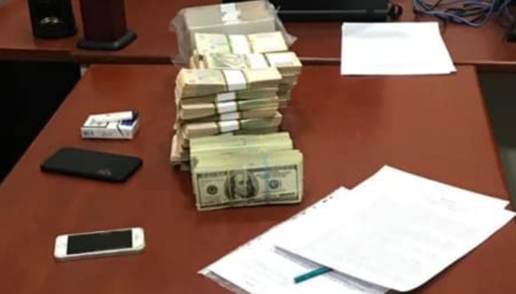 Two arrested for trying to bribe presidential candiadte Tymoshenko to quit election. PHOTOS