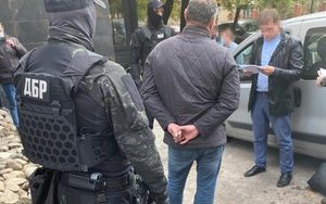 Адвокат и экс-прокурор Киева требовали $80 тысяч взятки за "положительное" проведение экспертизы при расследовании уголовного производства. ВИДЕО+ФОТОрепортаж