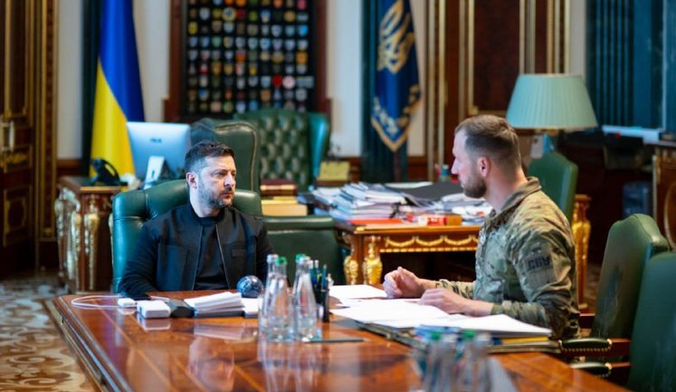 Зеленський заслухав доповідь Хмари: "Постійно йде планування нових операцій СБУ, які змінюють хід війни"