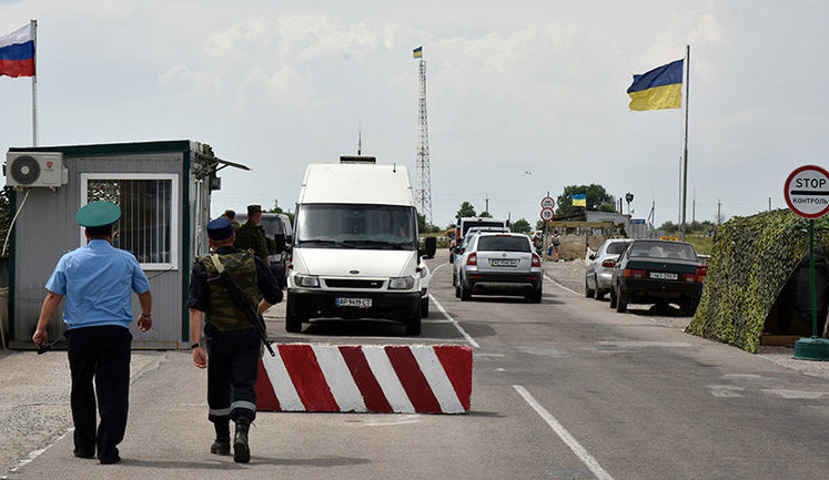 Кримського татарина Меметова повторно затримали під час виїзду з окупованого Криму, тепер у нього пошкоджено документи, - адвокат Курбедінов