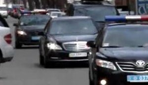Янукович прилетел в Канев: город перекрыт, на Тарасову гору никого не пускают
