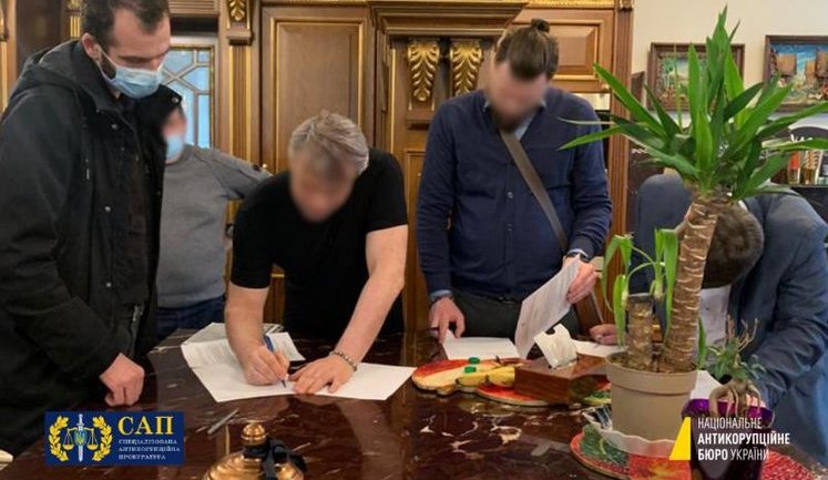НАБУ сообщило о подозрении владельцу "Альткома" по делу о взятках для экс-главы "Укравтодора" (обновлено)