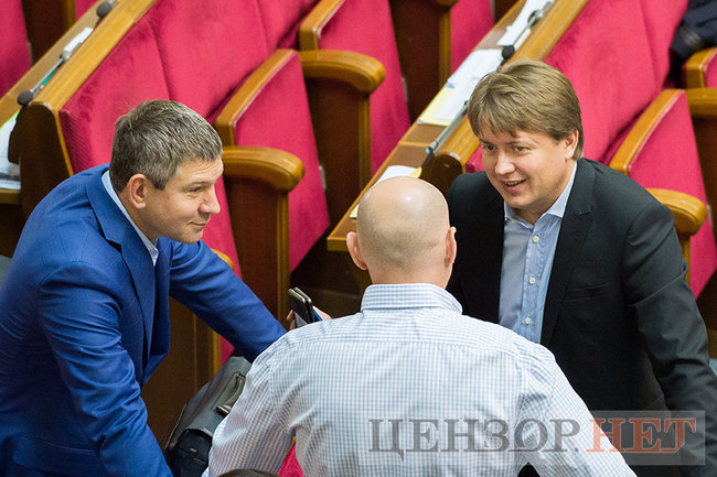 Суркіс вивчає годинник за 31 млн франків, інвестпроєкт з принцесою нардепа від СН Задорожного і аргументи для людей від агропідприємця мажоритарщика Бакунця, - робота ВР 13 листопада 10