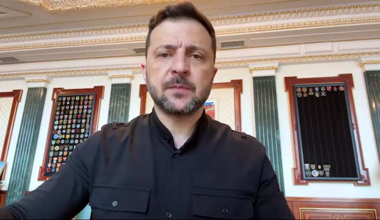 "Російські зв’язки" та суди: Володимир Зеленський блокує БЕБ?