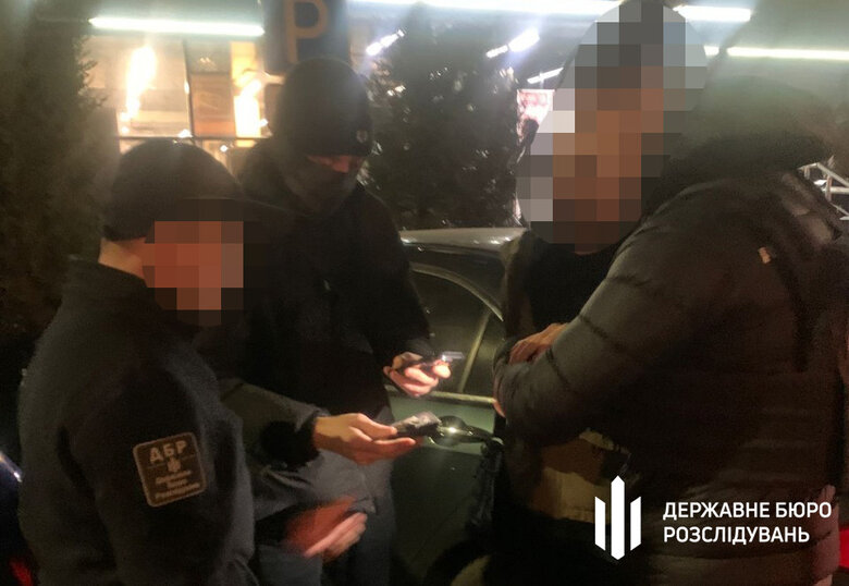 В Одесі затримали правоохоронця за схему зі списання з військового обліку