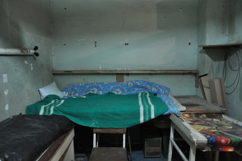 Consequences of shelling in Desnyansky district of Kyiv 23