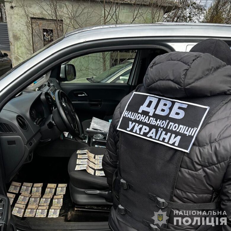 ДВБ про зловживання на складанні іспитів з водіння