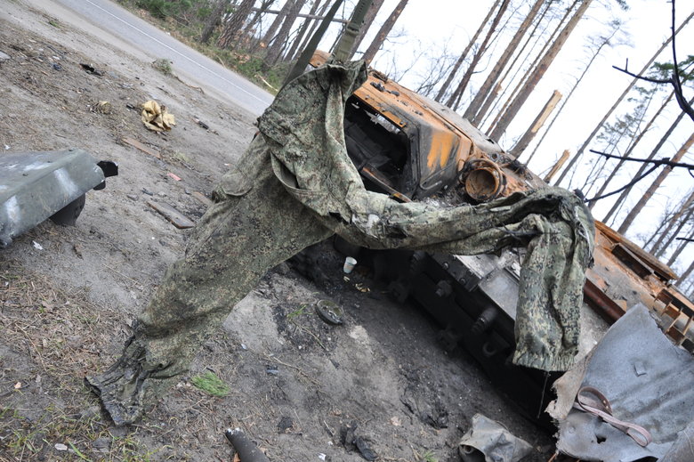 Russian occupiers equipment near Bucha destroyed 16