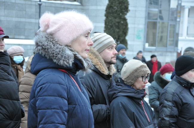 Вечір памяті Небесної Сотні відбувається в центрі Києва 08