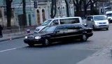 Путин разъезжал по Киеву на пригнанном из Москвы "членовозе". ВИДЕО.