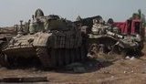 Армянские танки, подбитые "Байрактарами" в моторное отделение, на азербайджанском сборном пункте. ВИДЕО