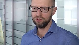Экс-премьер Яценюк стал совладельцем телеканала Espreso.TV