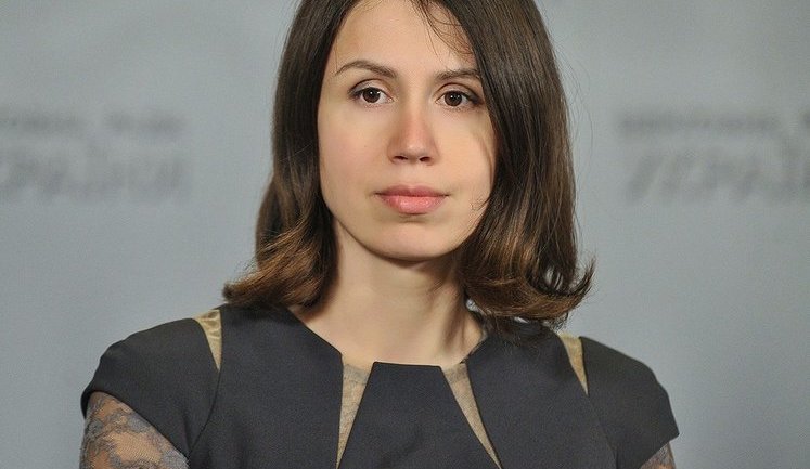 Чорновол предъявили обвинения по 8 статьям: за препятствование Партии регионов и за массовые убийства