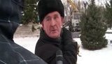 "Пять тыщ на карте - вот на чё я живу. Х#й без соли доедаю! Ёлочка мне, бл#дь, нравится?!" - пенсионер из российского Бийска об установке главной городской елки. ВИДЕО