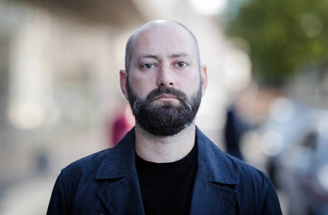 Голова партії Правий сектор Андрій Тарасенко: Той, хто вивішує бігборди Церква. Мова. Армія, проводить гей-паради в центрі Києва! 01