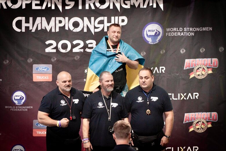 Ukrainian veterans set strongman world record 08