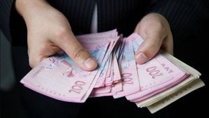 Реальные доходы украинцев упали впервые за четыре года, - Госстат. ИНФОГРАФИКА