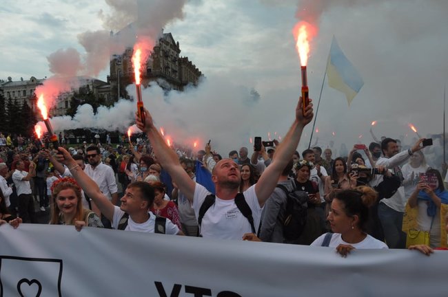Хода ветеранів 2020: справа Шеремета, дощ та жіноча коробочка 18