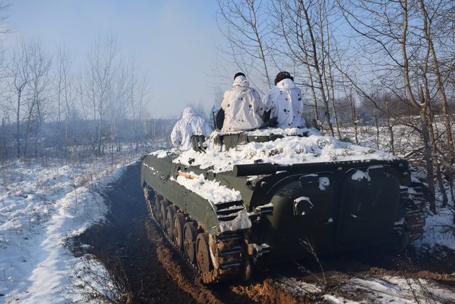 Підрозділи 1-ї окремої танкової бригади ЗСУ провели зимові навчання зі стрільбами 11