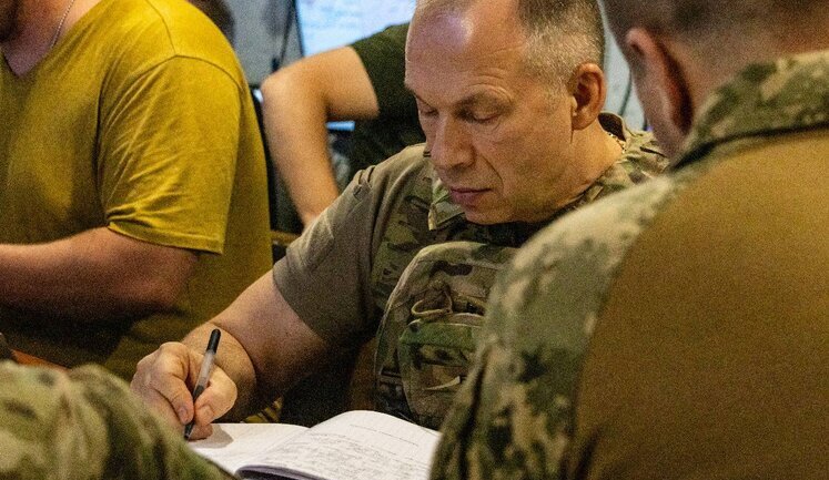 Syrskyi visited one of hottest areas of front: Decision was made to strengthen defense. PHOTOS