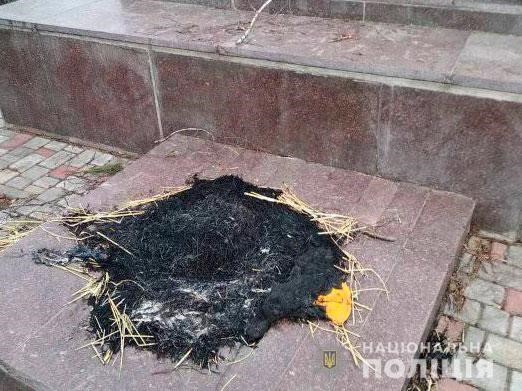 В двух областях вандалы повредили памятники погибшим во Второй мировой войне: количество надругательств над памятными знаками воинам увеличивается, - Минветеранов 03
