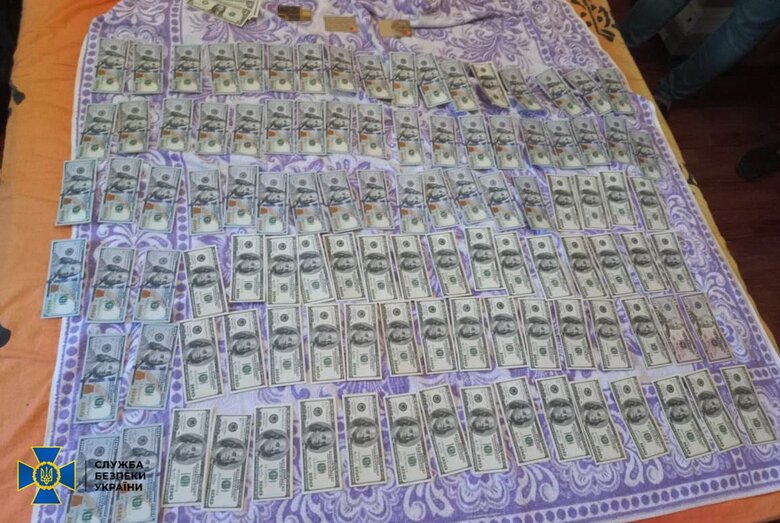 СБУ задержала на горячем главу ВВК Житомирщины, которая фальсифицировала медсправки для уклонистов 05 СБУ задержала на горячем главу ВВК Житомирщины, которая фальсифицировала медсправки для уклонистов 05