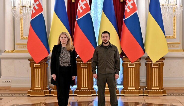 President of Slovakia visited Irpin and Borodyanka and met with Zelensky. PHOTOS