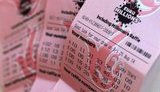 ЕвроМиллионы проводят супер-тираж, на кону €130 миллионов.Реклама