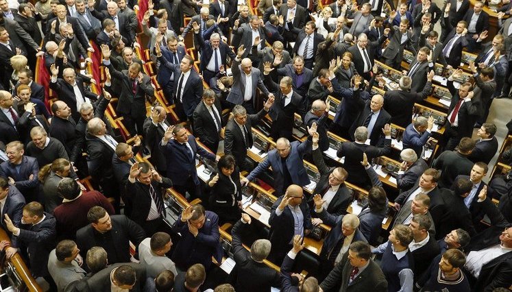 Апелляционный суд поддержал закрытие дела о "диктаторских законах"