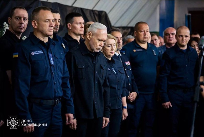 У Харкові попрощалися із загиблими рятувальниками