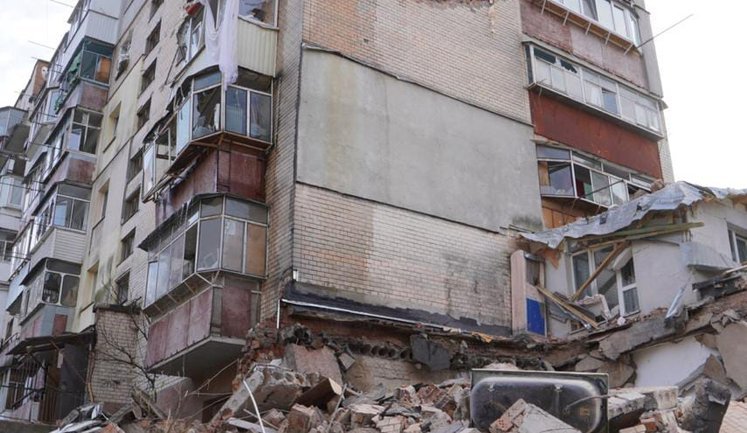 Вибух газу в багатоповерхівці в Хмельницькому: 5 постраждалих, зокрема дитина. ФОТОрепортаж