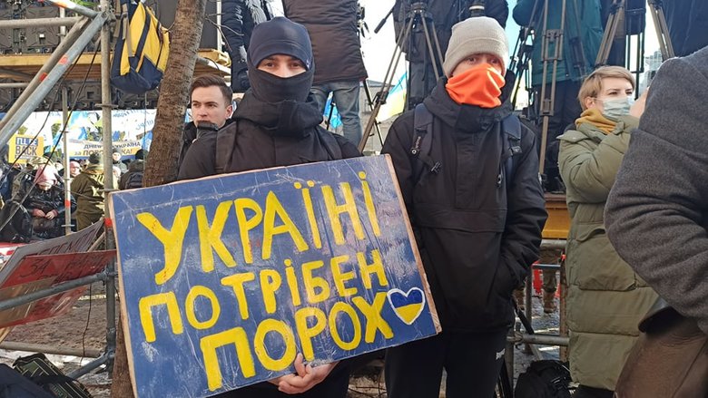 Печерський суд обирає запобіжний захід Порошенку 17