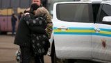 "Не вірилося, поки не побачила його", - кадри зустрічі звільненого з полону найманців РФ Івана Катишева з матір