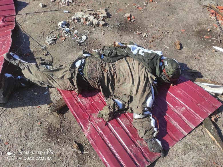Russian occupiers devoured by dogs, killed by soldiers of 72nd Brigade in battles for Moshchun in Kyiv region 05 Russian occupiers devoured by dogs, killed by soldiers of 72nd Brigade in battles for Moshchun in Kyiv region 05